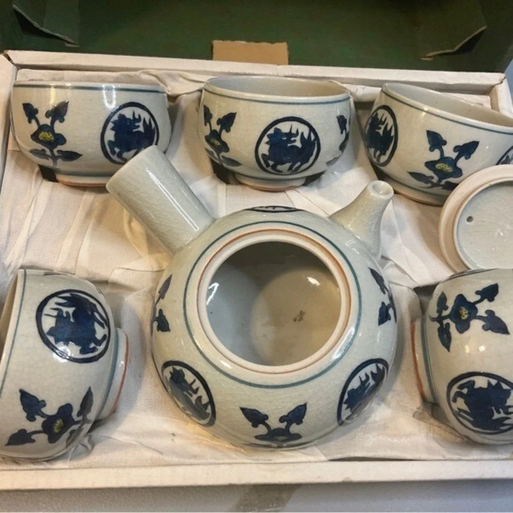 Vintage Japanese Ceramic Tea Set‎ Teapot Cups Blue Floral Design